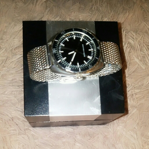Geoffrey Beene watch - Picture 3 of 7